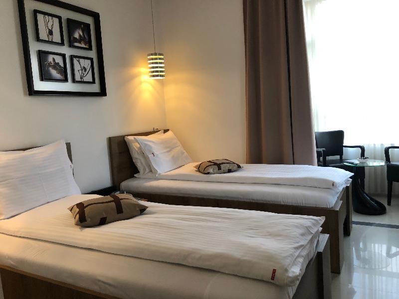 Hotel Zeder Garni Belgrade Exterior photo